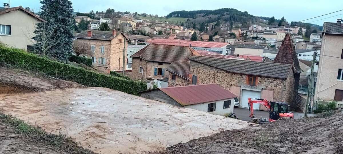 Photo 3 - Terrain à COURS-LA-VILLE