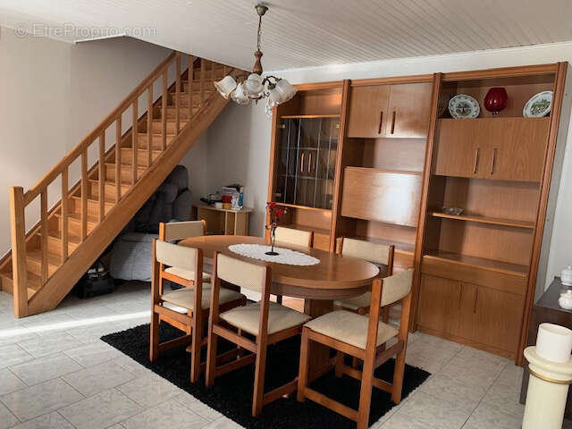 Maison à SAINT-THOMAS-DE-CONAC