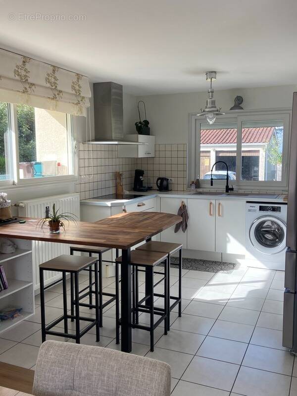 Maison à RUELLE-SUR-TOUVRE