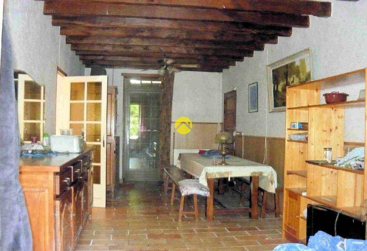 Maison à DUN-LE-PALESTEL