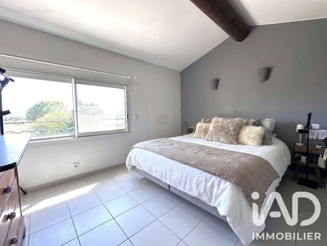 Maison 90 m² à Castillon-Du-Gard  - photo 6
