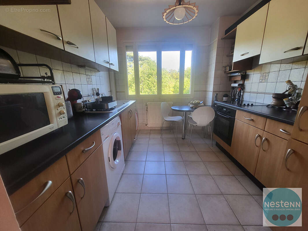 Appartement à LA CHAPELLE-SAINT-MESMIN