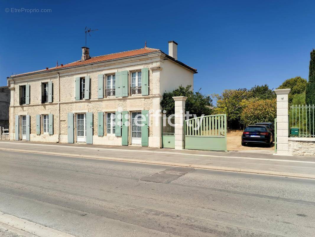 Maison à FERRIERES