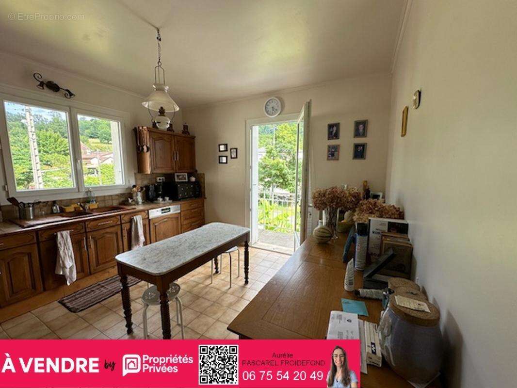 Saint-céré (46400) - maison 154 m² +combles - 4 chambres - jardin clos & garage - proximité centre-ville - photo 8