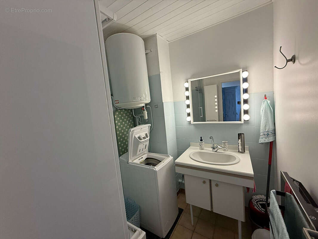 Appartement à ALBOUSSIERE