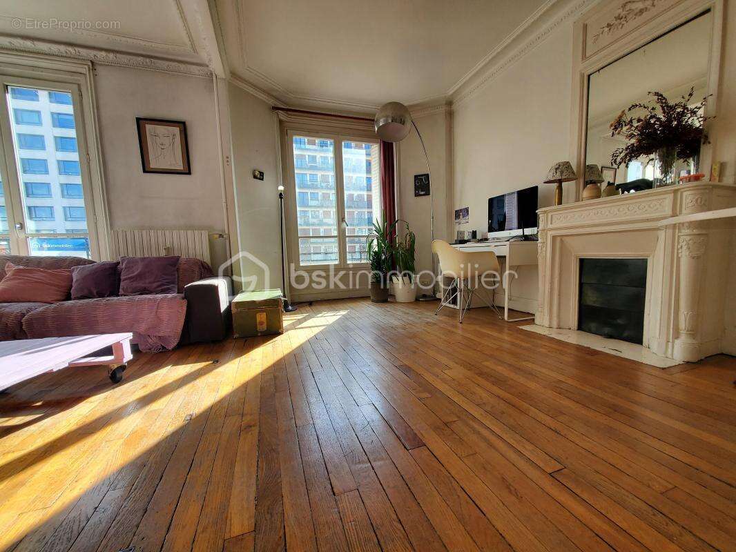 ** Lumineux et Traversant avec Ascenseur ** - photo 2