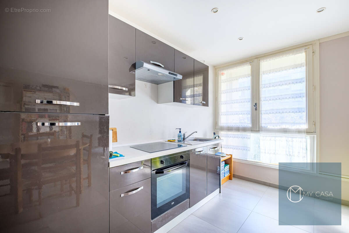 Appartement à LYON-9E