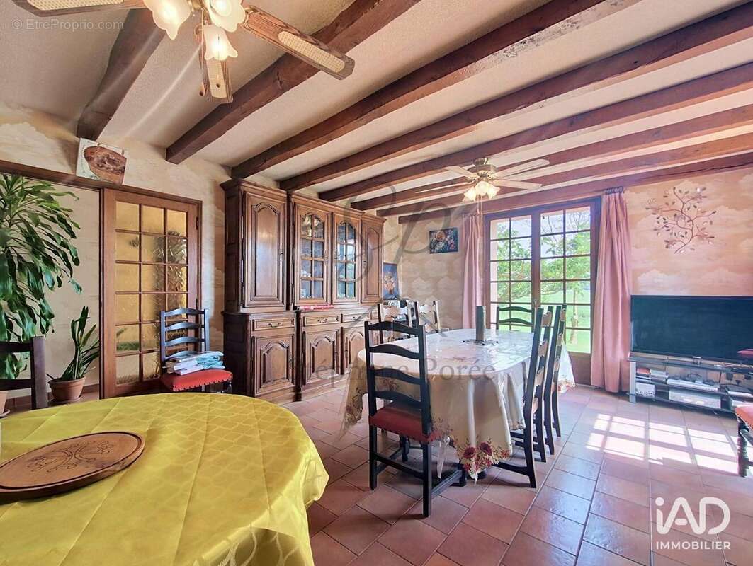 Maison 105 m² à Vaissac  - photo 4
