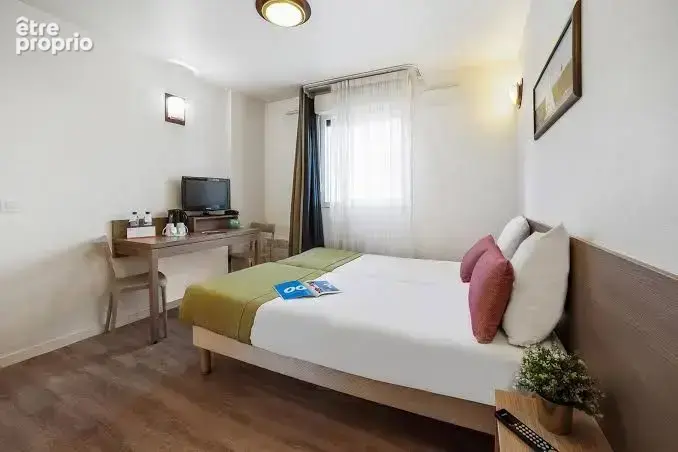 Appartement 20 m² à Saint-Cyr-L'ecole  - photo 2