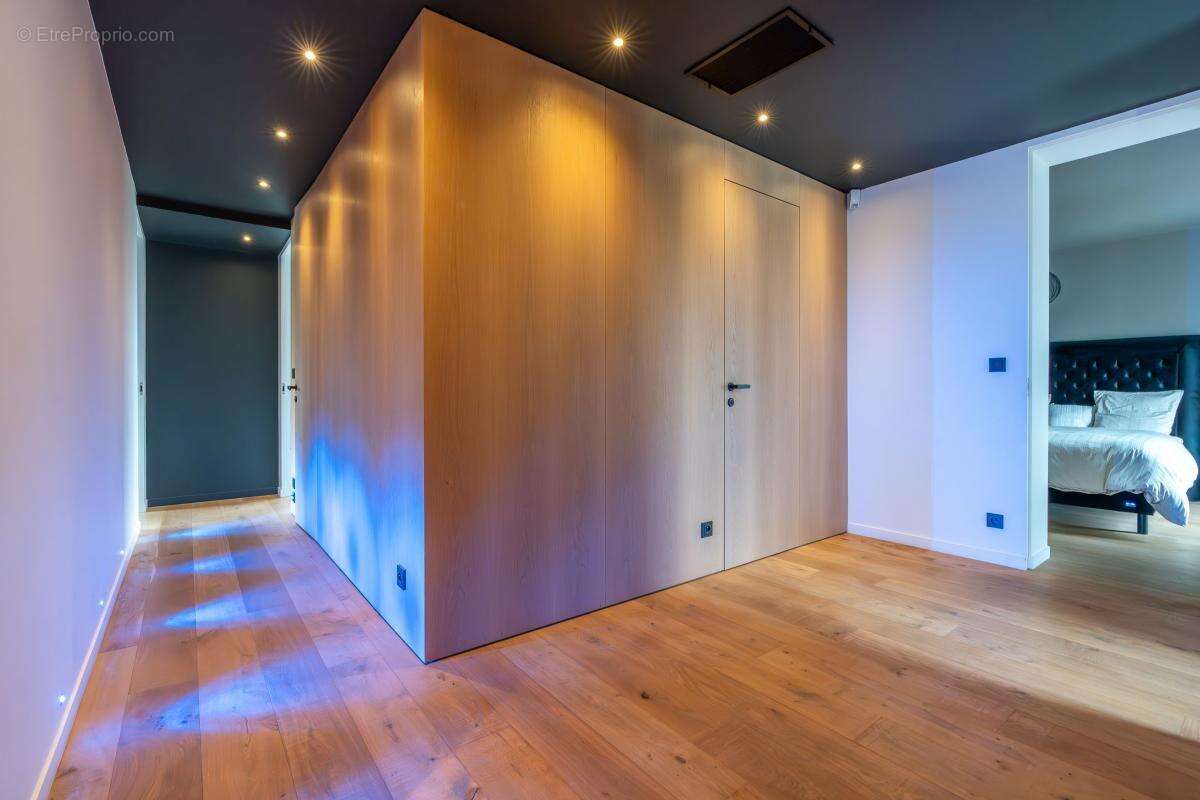 Maison à SAINT-MAUR-DES-FOSSES