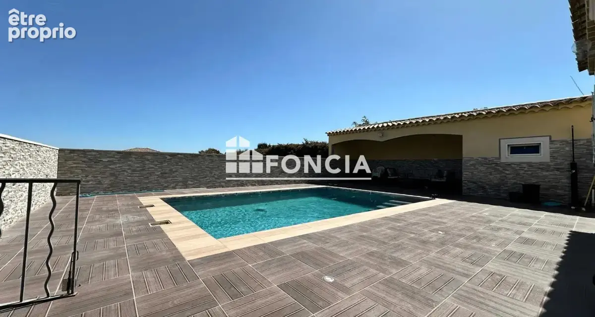 ROCHEFORT DU GARD-VILLA RECENTE sur 900m2 de terrain avec piscine - photo 2