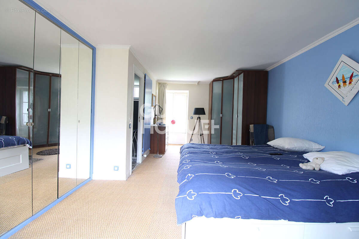 Maison à BRIE-COMTE-ROBERT