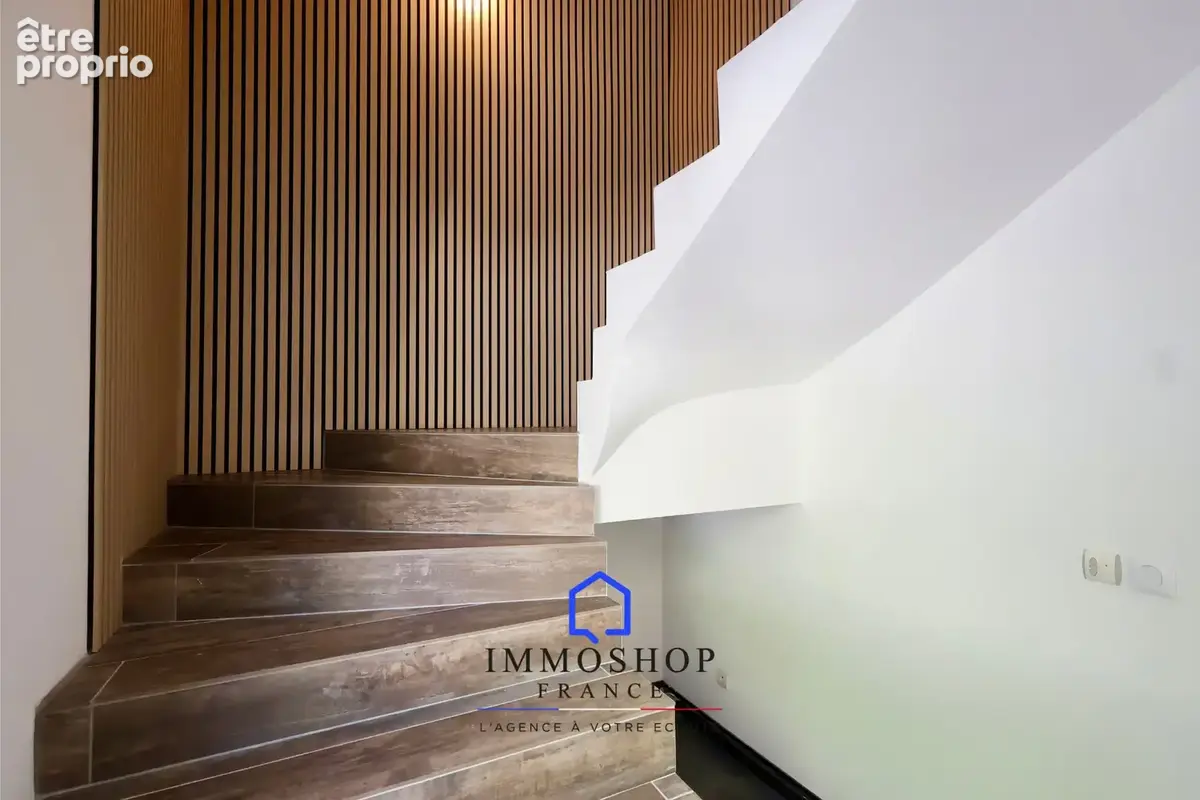 Maison t6 - saint julien / les trois lucs (13012 marseille) - photo 3