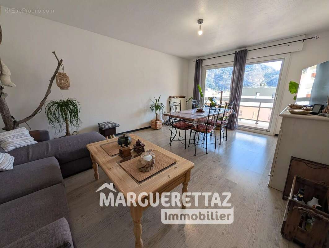 Appartement à CLUSES