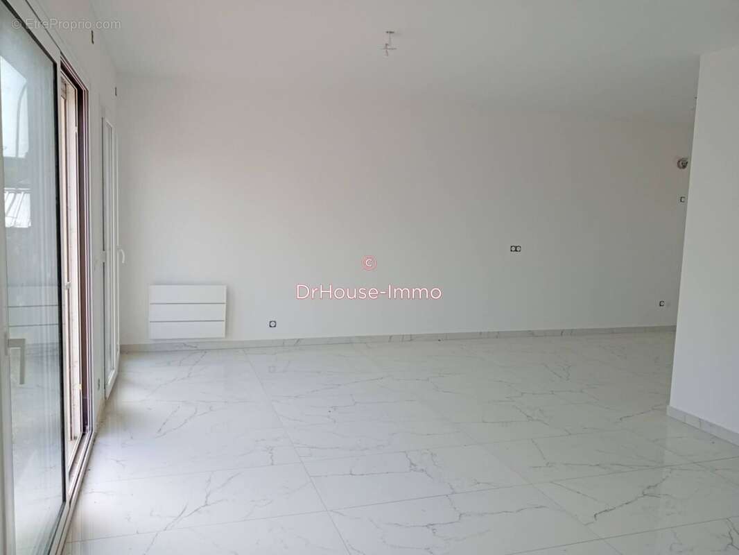Maison 4 pièces 110 m² à vendre à Ressons-Sur-Matz (60490) - photo 2