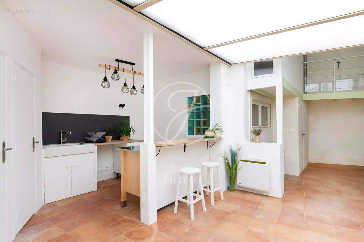 Appartement à PARIS-18E