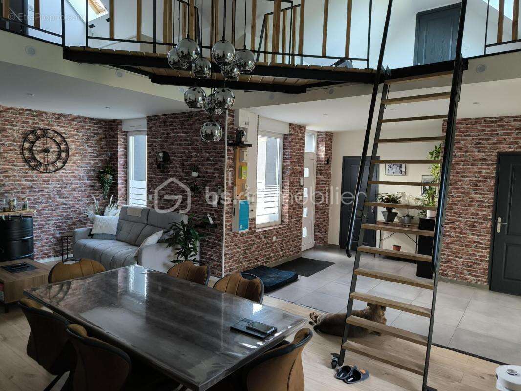 Maison à COURCELLES-LES-LENS