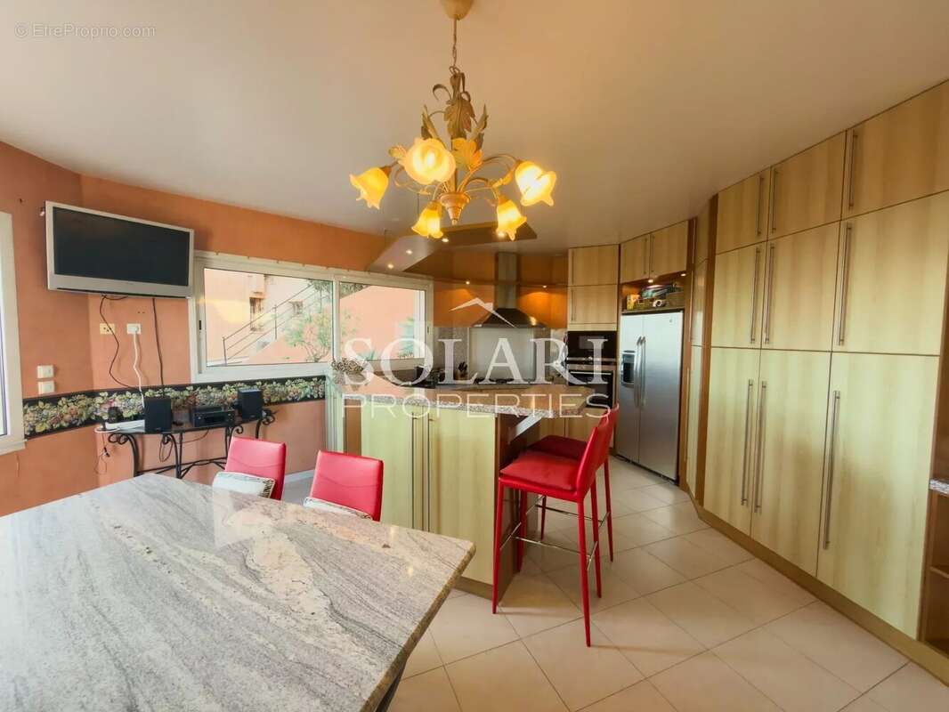 Maison à MANDELIEU-LA-NAPOULE