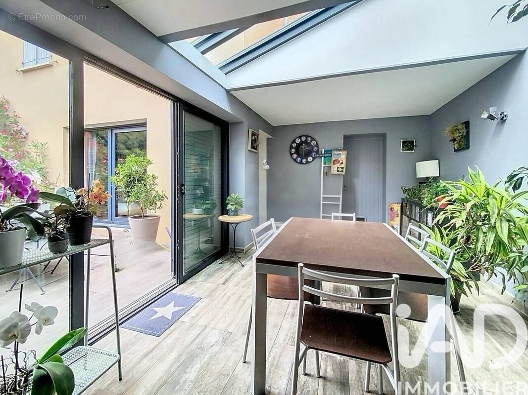 Photo 1 - Maison à MILLERY