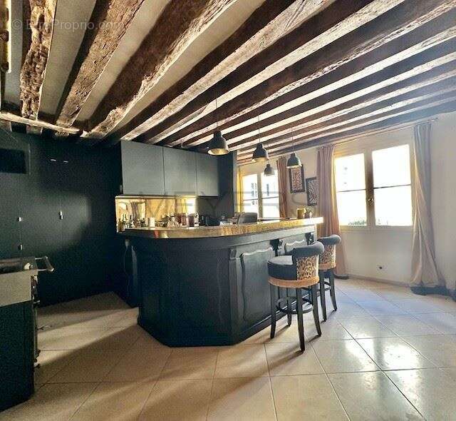 Appartement à PARIS-6E