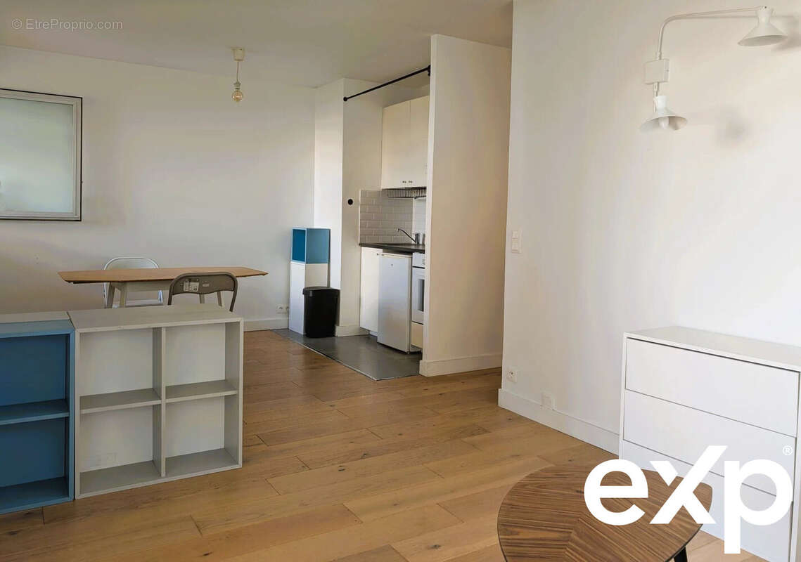 Appartement à PARIS-10E