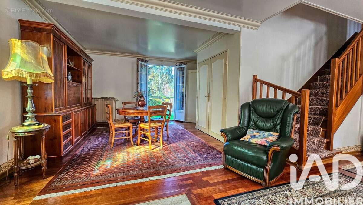 Photo 8 - Maison à L'ETANG-LA-VILLE