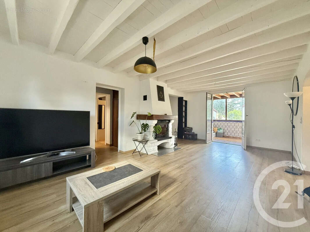Maison à AVERMES