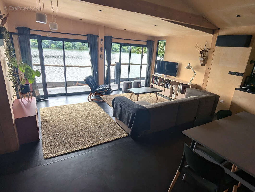 Maison à LABASTIDE-DE-LEVIS