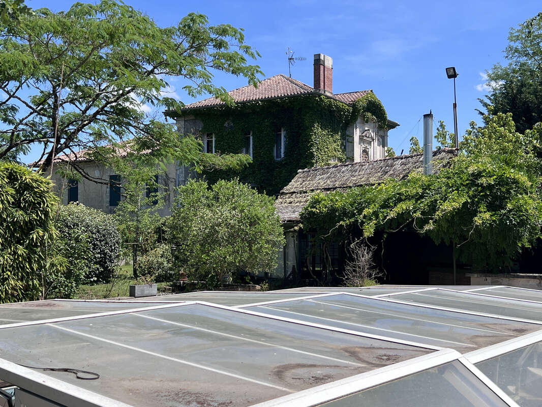 Maison à HOUEILLES