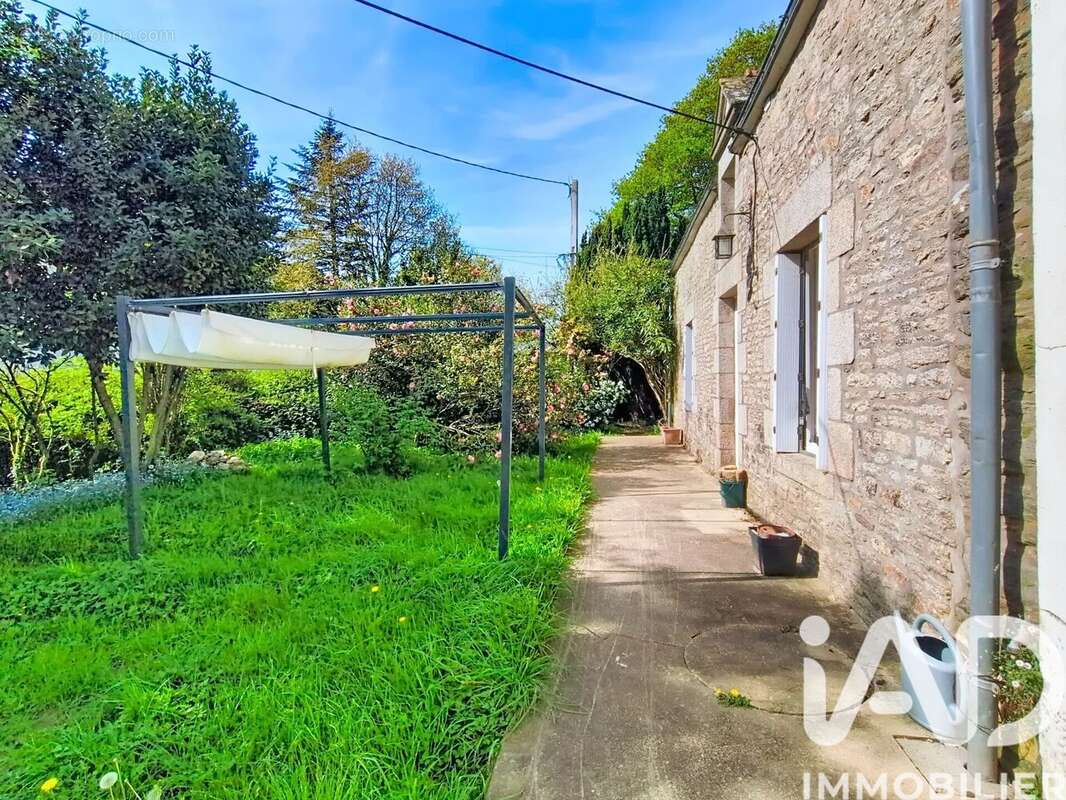 Maison 63 m² à Lantillac  - photo 2