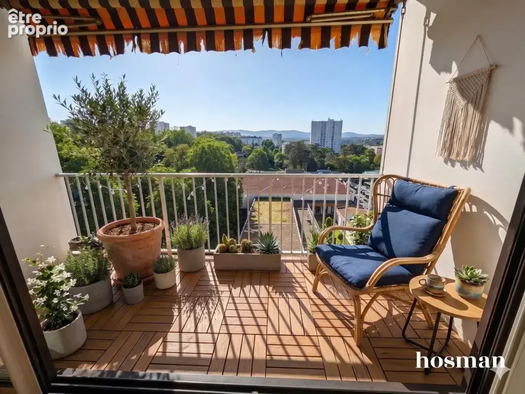 Appartement lumineux et calme de 5 pièces - 100 m² - Vue dégagée, double balcon, garage et cave - Lyon 5 - photo 2