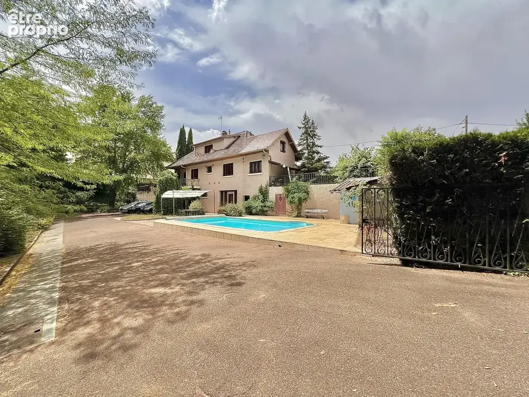 Maison à PONT-DE-CHERUY