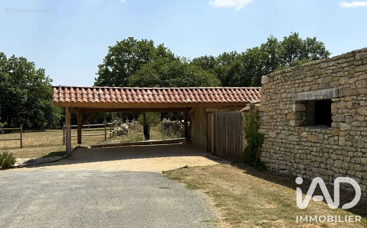 Photo 4 - Maison à MASQUIERES