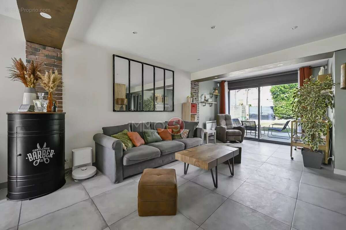 Maison à AULNAY-SOUS-BOIS