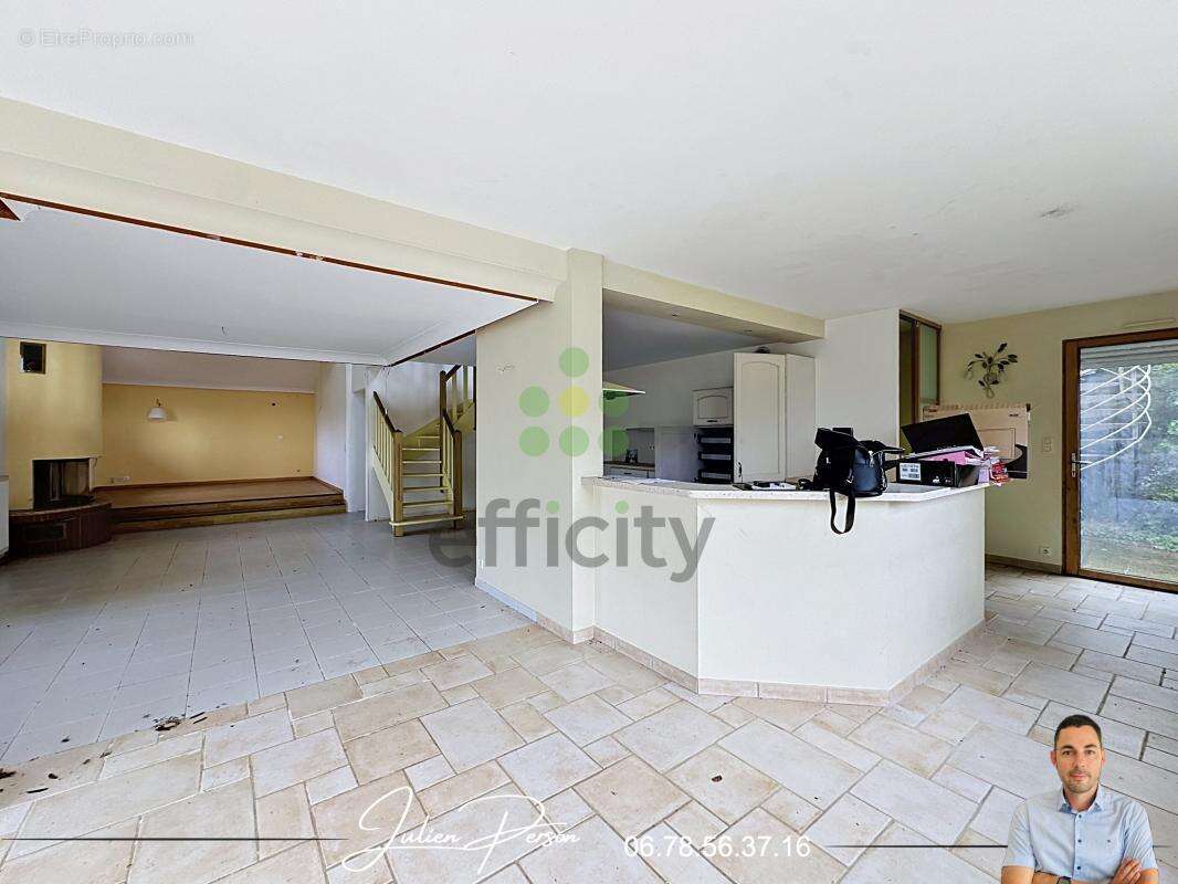 Maison 160 m² à Tremuson  - photo 2
