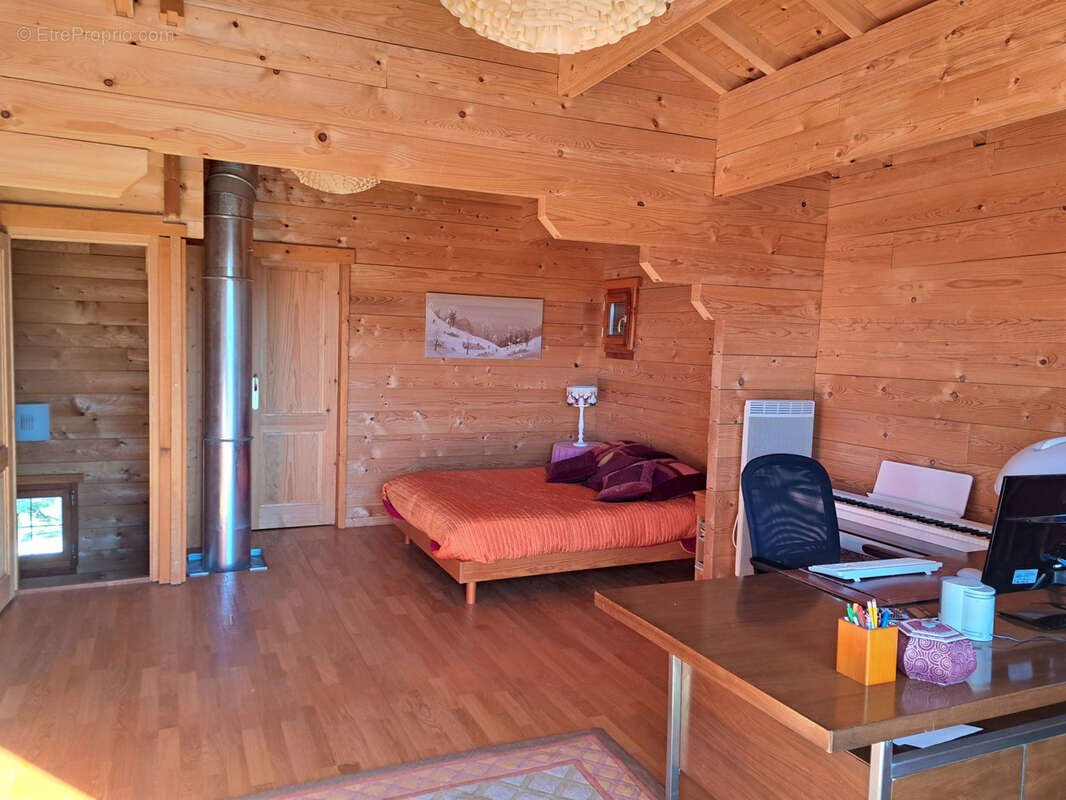 Magnifique Chalet en madrier sur 7259 m2 de terrain - photo 14