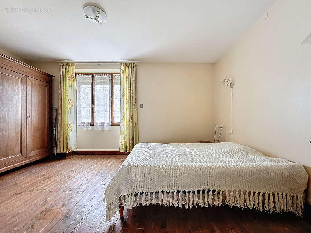 Maison à MONTMIRAIL