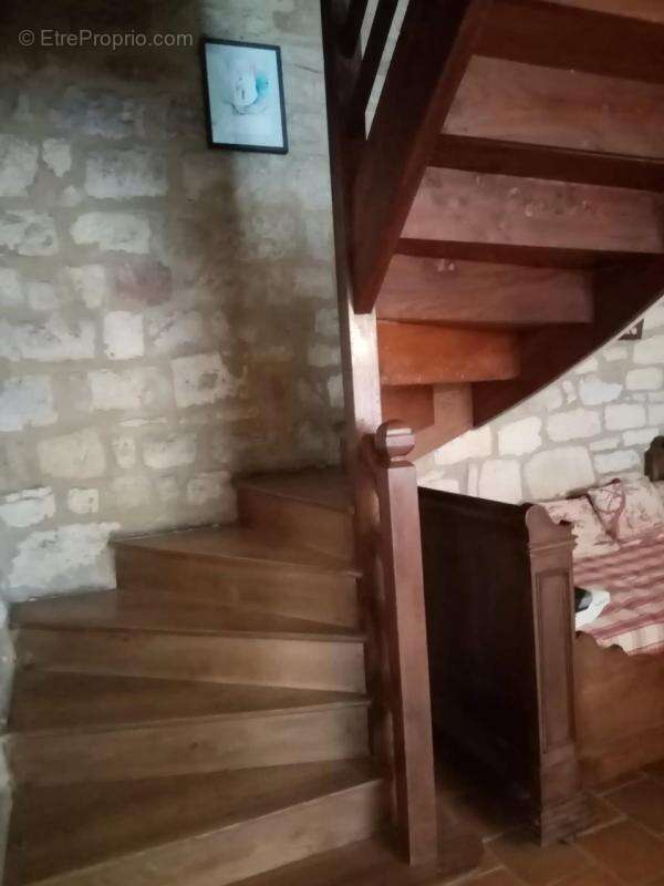 Maison à SAINT-POMPONT