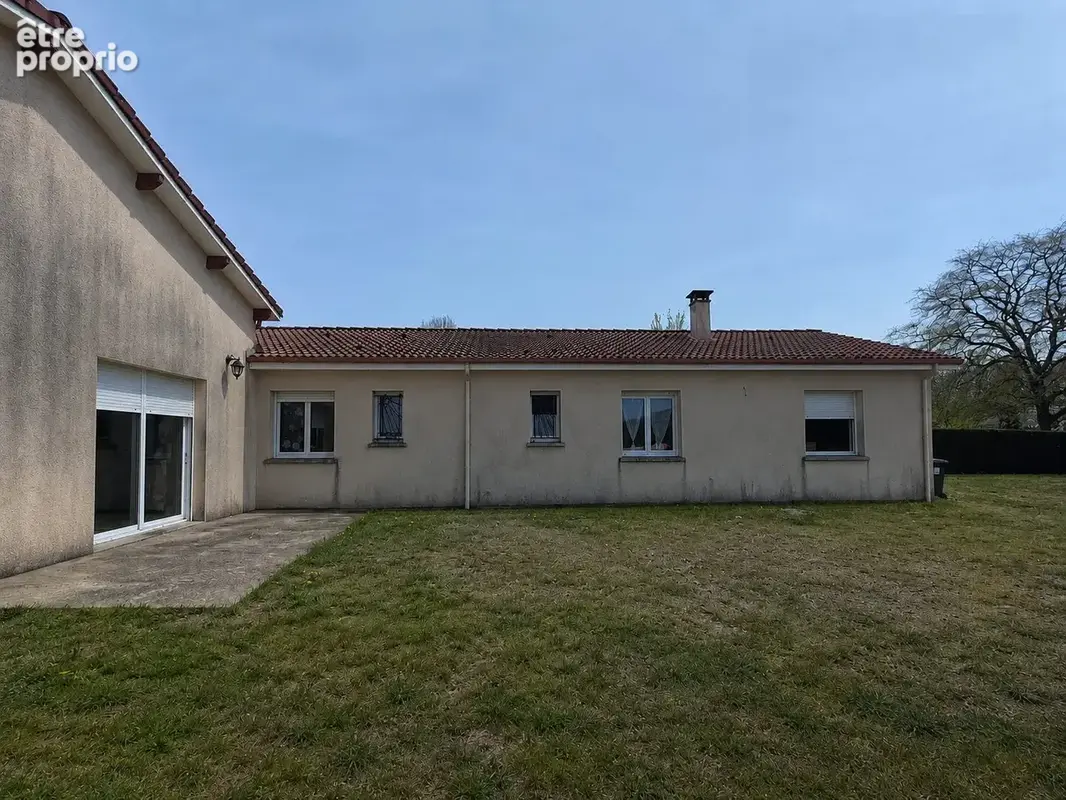 Maison 234 m² à La Souterraine  - photo 4
