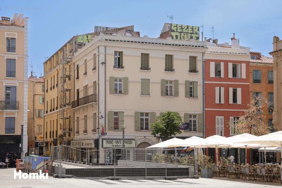 Local commercial T1 de 40 m2 à Perpignan 66000, Place de la République - photo 4