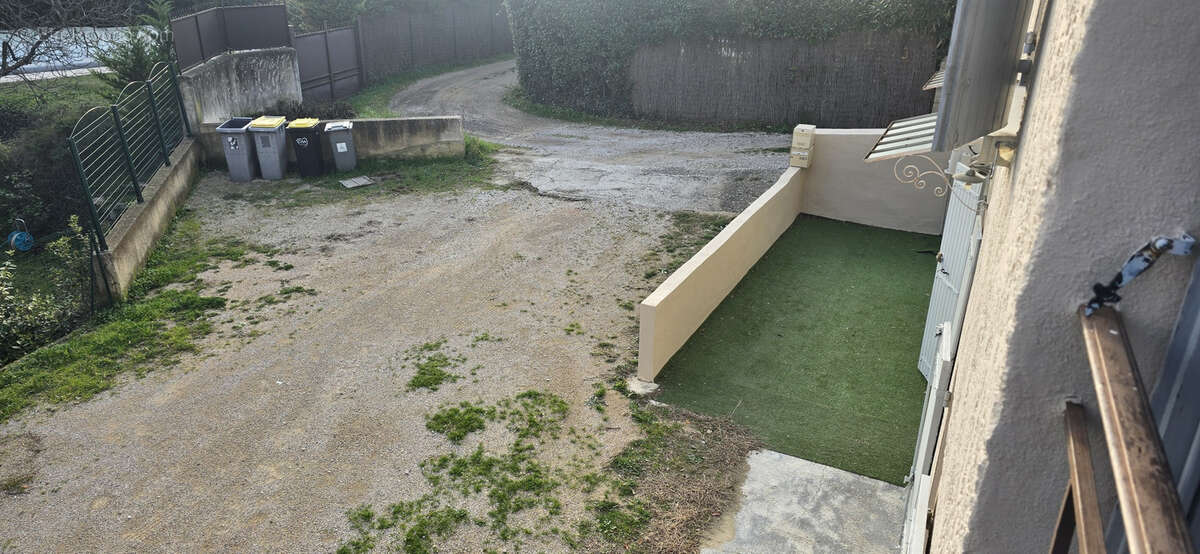 Appartement à BEAUMES-DE-VENISE