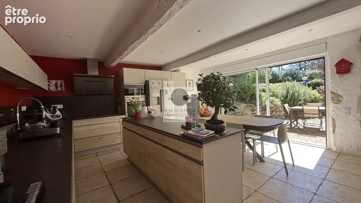 Propriété de caractère avec piscine - photo 13