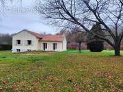 Maison à LA CHAPELLE-MONTBRANDEIX