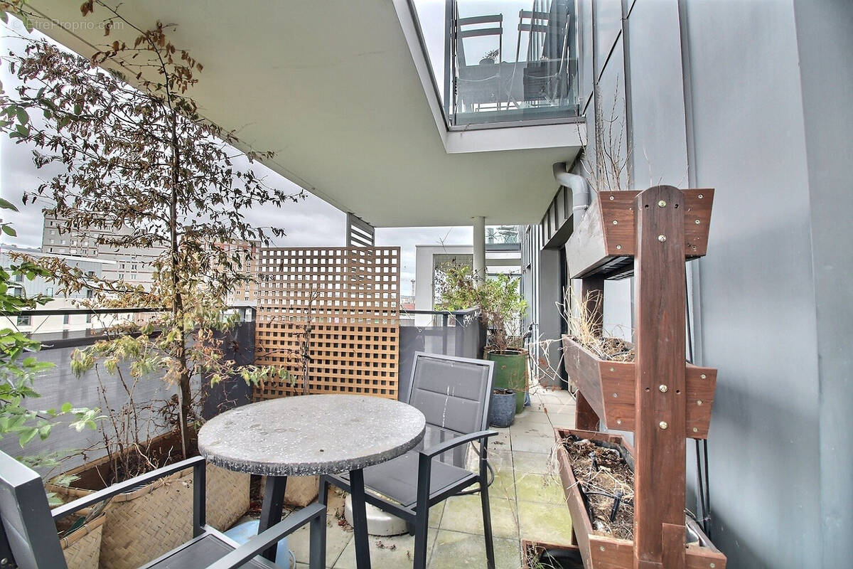 Appartement à COLOMBES