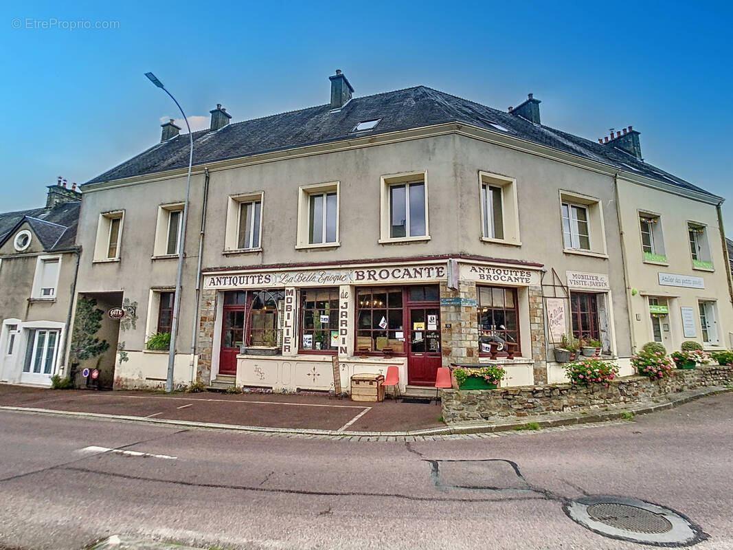 Maison à SAINT-SAUVEUR-LE-VICOMTE