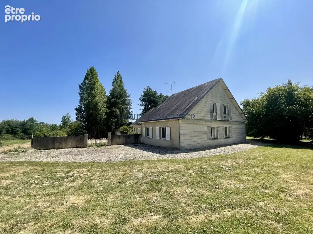 Propriété de charme 11 pièces sur 36 985 m2. - photo 4