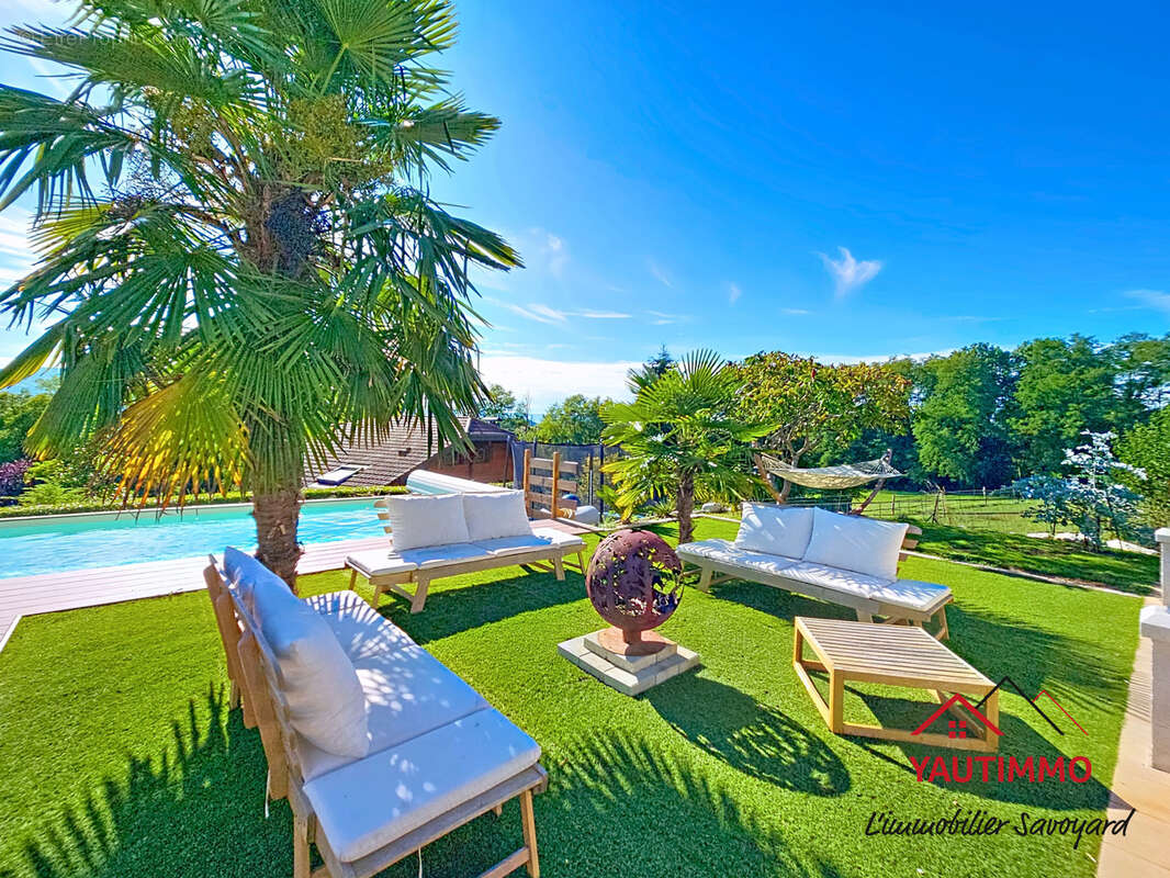 Maison à CRANVES-SALES