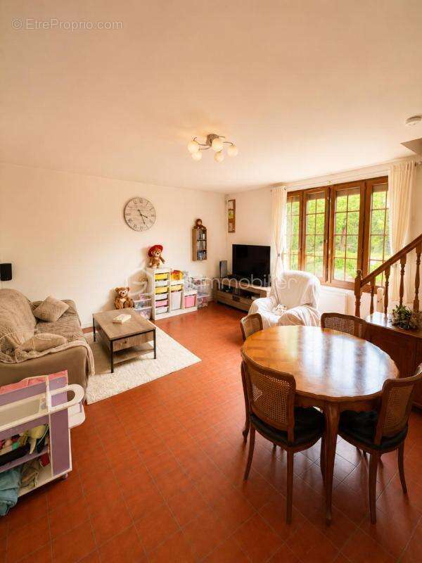 Maison 3 pièces aux Andelys - Terrain 1023 m² et dépendance - photo 5