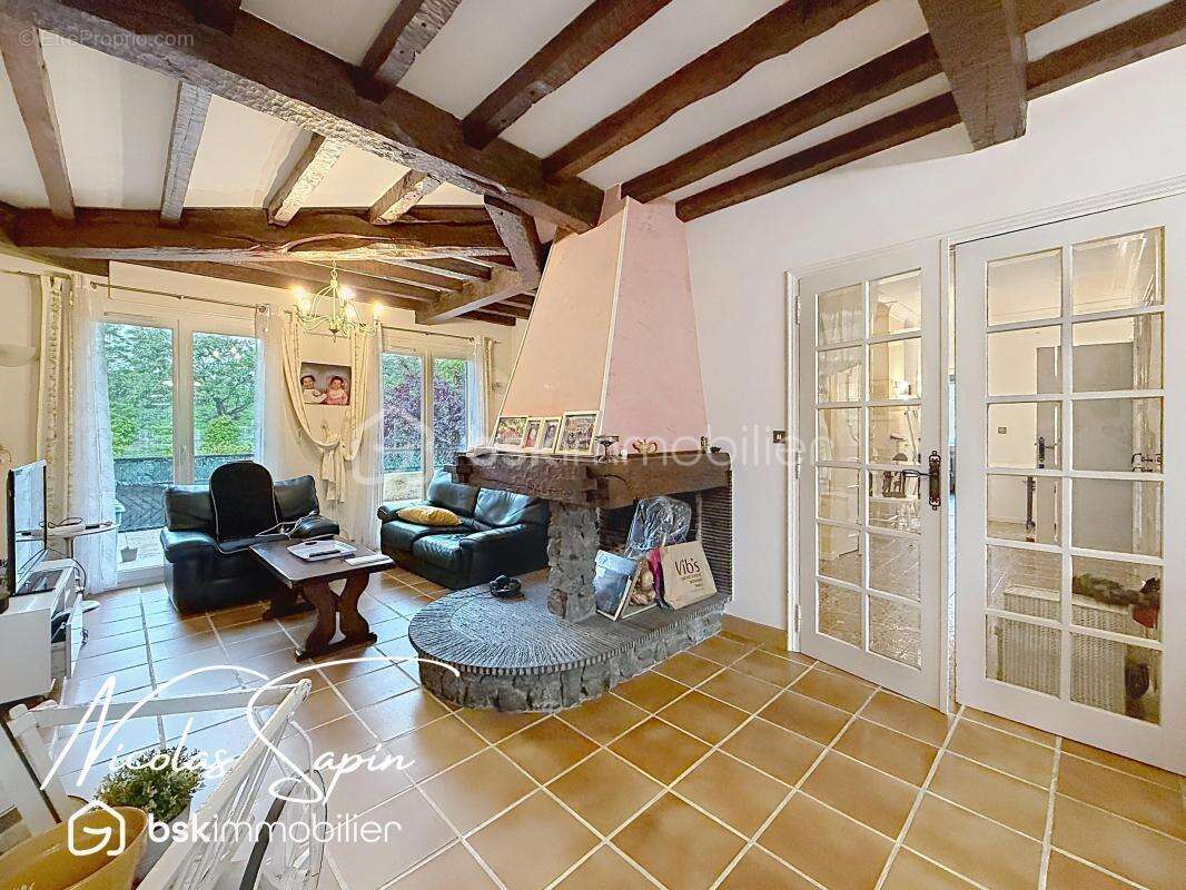 Maison à ECHIROLLES