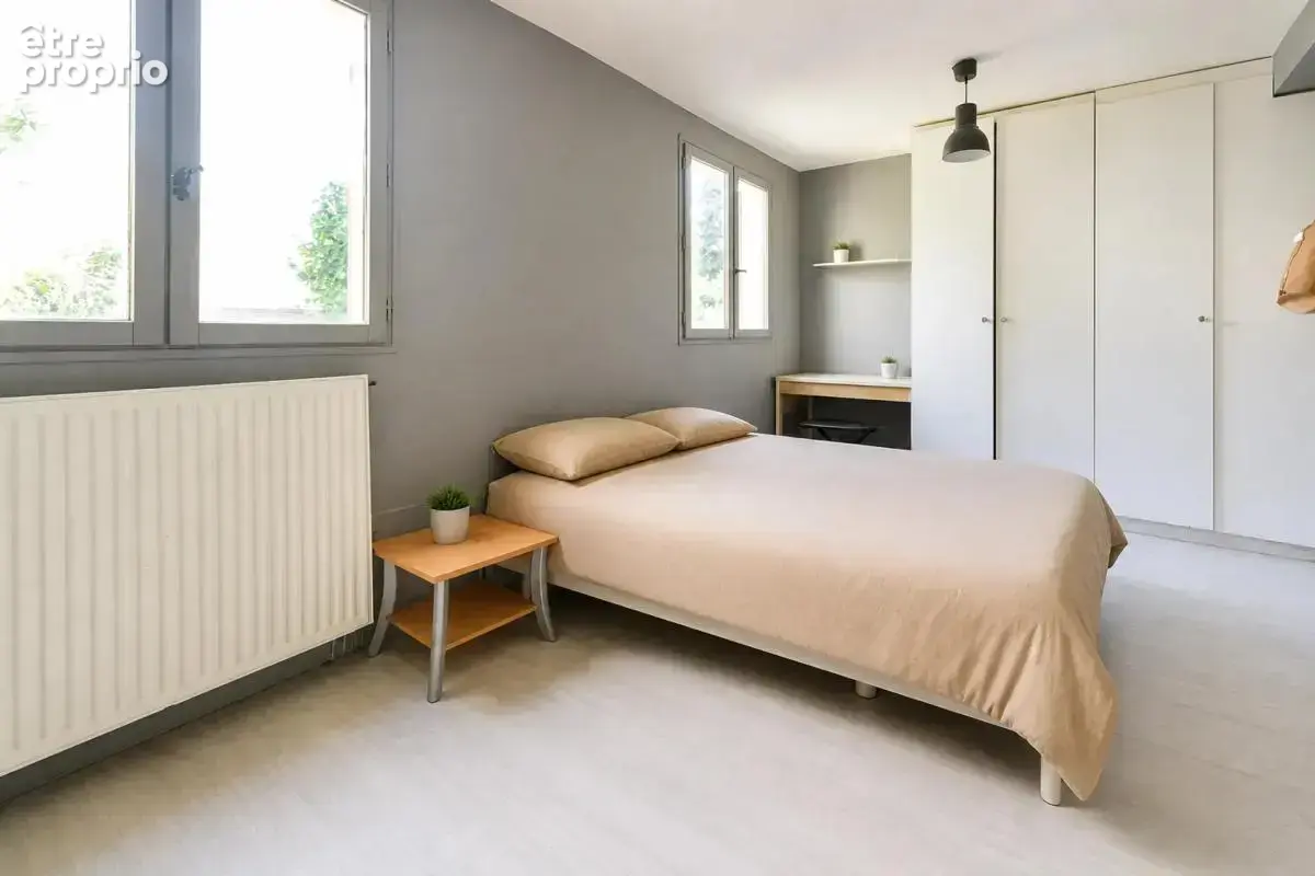 Maison familiale de 5 pièces de 161 m² à Suresnes - photo 8